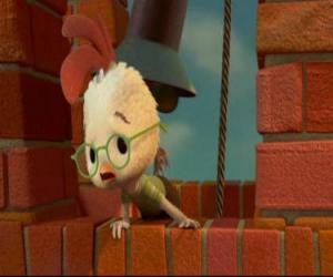 Chicken Little, warning the school bell and shouted to everyone "¡Run for your lives!" puzzle