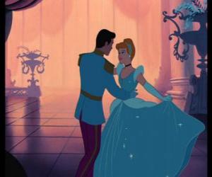 Cinderella and the Prince dancing in love in the great celebration of the palace puzzle