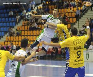 Handball - Player in a jump to launch puzzle