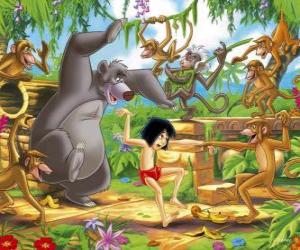 Mowgli dancing with his friend, the bear Balooo puzzle