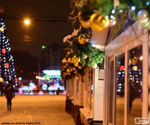 Street decorated for Christmas puzzle