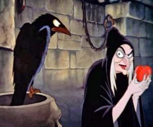 The Queen with her poisoned apple talking crow puzzle