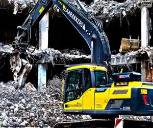 A demolition excavator puzzle