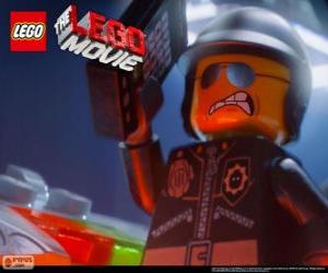 Bad Cop, the police officer of the Lego movie puzzle