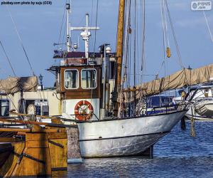 Boat fishing in the Harbour puzzle