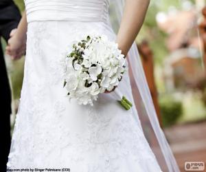 Bride with bouquet puzzle