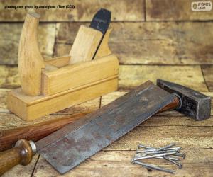 Carpenter's tools puzzle