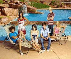 Chad (Corbin Bleu), Taylor (Monique Coleman), Gabriella Montez (Vanessa Hudgens), Troy Bolton (Zac Efron), Ryan Evans (Lucas Grabeel), Sharpay Evans (Ashley Tisdale) beside the pool puzzle