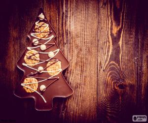 Chocolate christmas tree puzzle