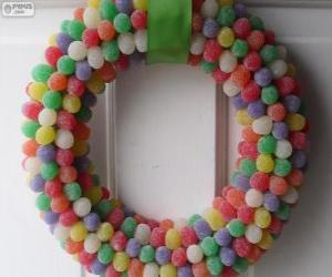 Christmas wreath candies puzzle