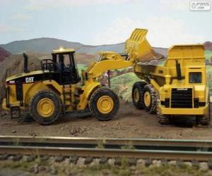 Construction vehicles working puzzle