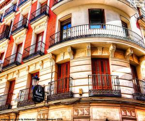 Facade building in Madrid puzzle