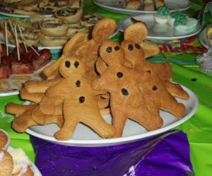 Full plate of gingerbread man cookies puzzle