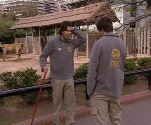 Gonzalo sees Leandro at the zoo puzzle