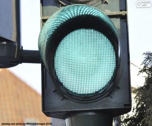 Green traffic light puzzle