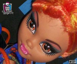 Howleen Wolf, Clawdeen's sister puzzle