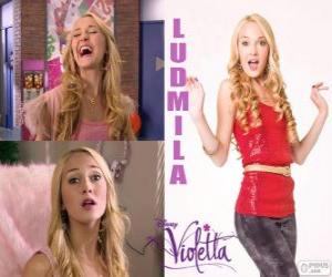 Ludmila main enemy of Violetta, is the girl cool and glamorous Studio 21 puzzle