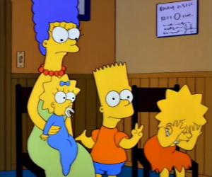 Marge with their children Bart, Lisa and Maggie in the doctor&#39;s office puzzle
