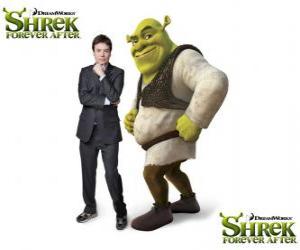 Mike Myers provides the voice of Shrek in the latest film Shrek Forever After puzzle