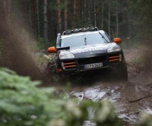 Off-road vehicle -Porsche Cayenne puzzle