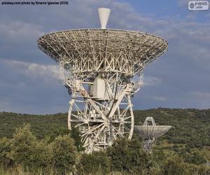 Parabolic antenna puzzle