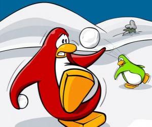 Penguins fighting a war of snow at the Club Penguin puzzle