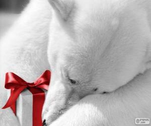 Polar bear with a gift puzzle