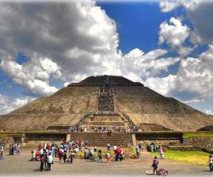 Pyramid of the Sun, the largest building in the archaeological city of Teotihuacan, Mexico puzzle