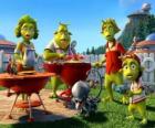 Planet 51's family stunned by the presence of a stranger who happens to be Chuck