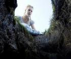 Alice (Mia Wasikowska) to fall into the rabbit hole will make it a wonderland