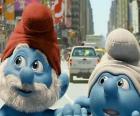 Papa Smurf and Clumsy Smurf, the streets of Manhattan. - The Smurfs Movie -