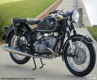 BMW R50 S (1960-69) was presented as a successor to the R51/3. This version is characterized by its ease of driving and its renewed design