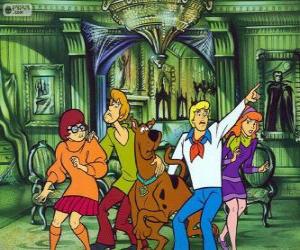 Scooby Doo and its gang of friends are afraid puzzle