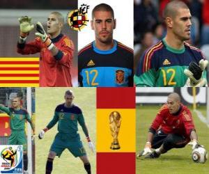 Víctor Valdés (The panther Hospitalet) Spanish team goalie or goalkeeper puzzle